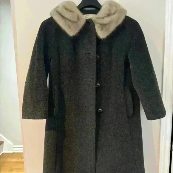 Alpagora vintage 50’s-60’s a blend of real wool and mohair coat. A+ material - Picture 2 of 14